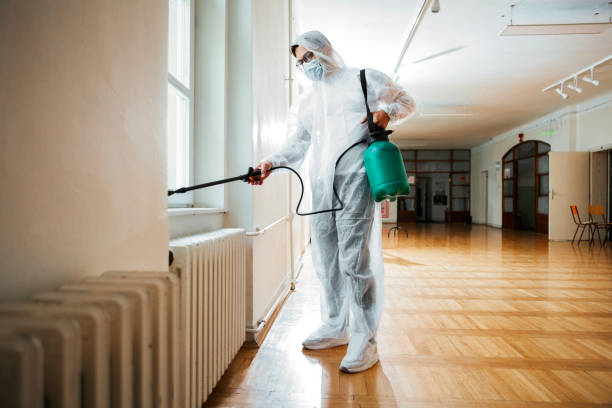 Best Commercial Pest Control Services  in Oconto, WI